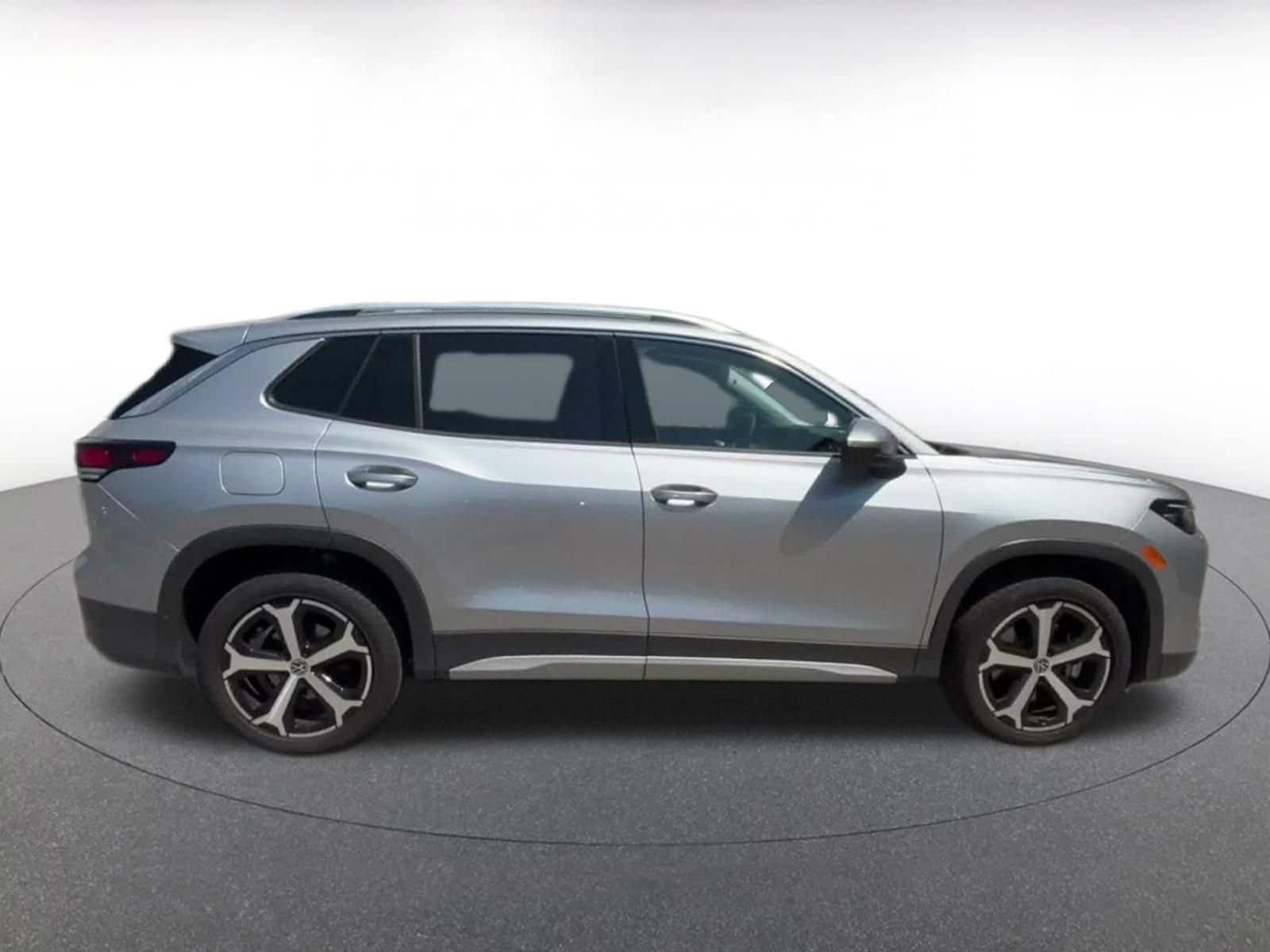 Thumbnail: 2026 Volkswagen Tiguan - 15