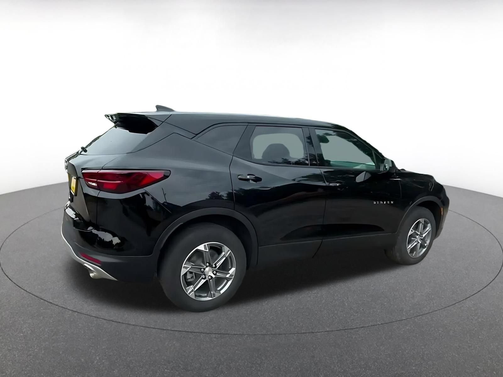 Thumbnail: 2026 Chevrolet Blazer - 13
