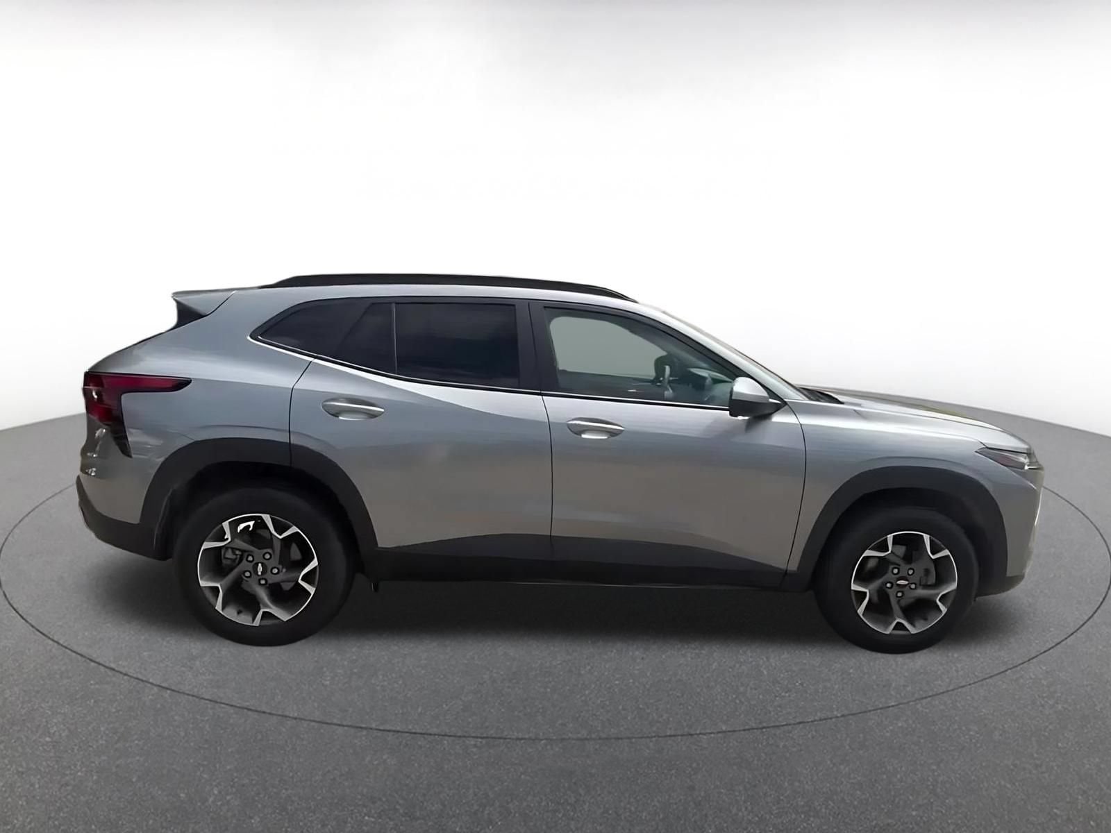 Thumbnail: 2025 Chevrolet Trax - 15