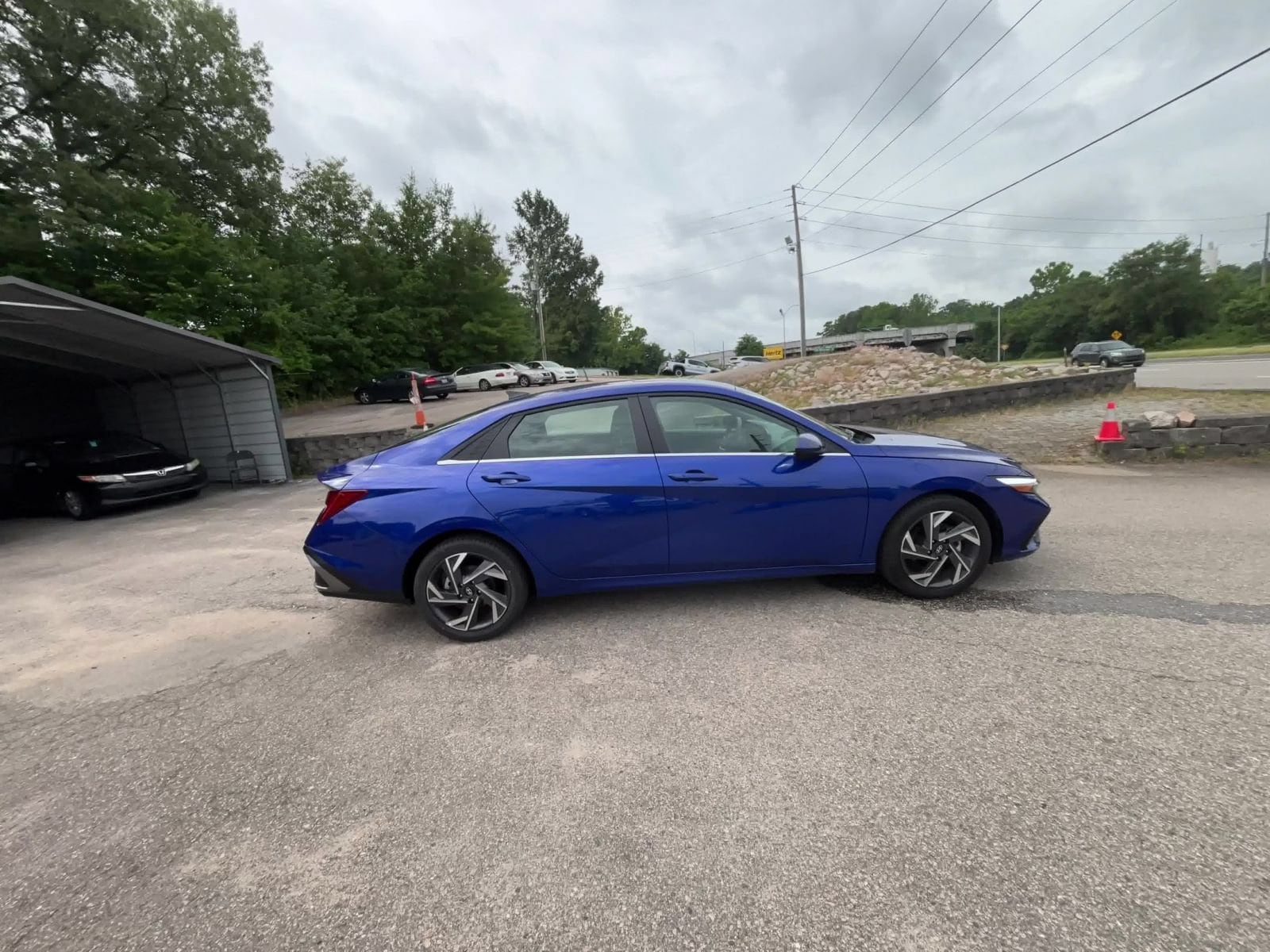 Thumbnail: 2025 Hyundai Elantra - 15
