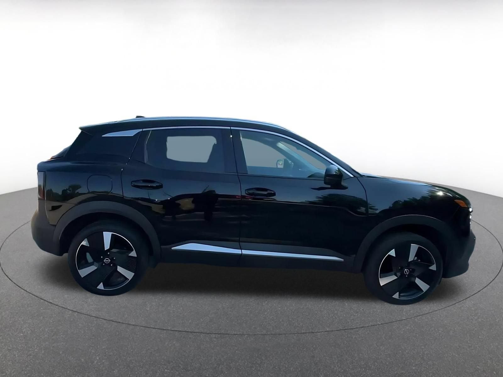 Thumbnail: 2026 Nissan Kicks - 15