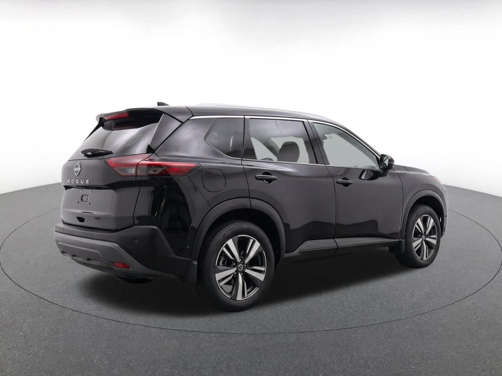 Thumbnail: 2026 Nissan Rogue - 8