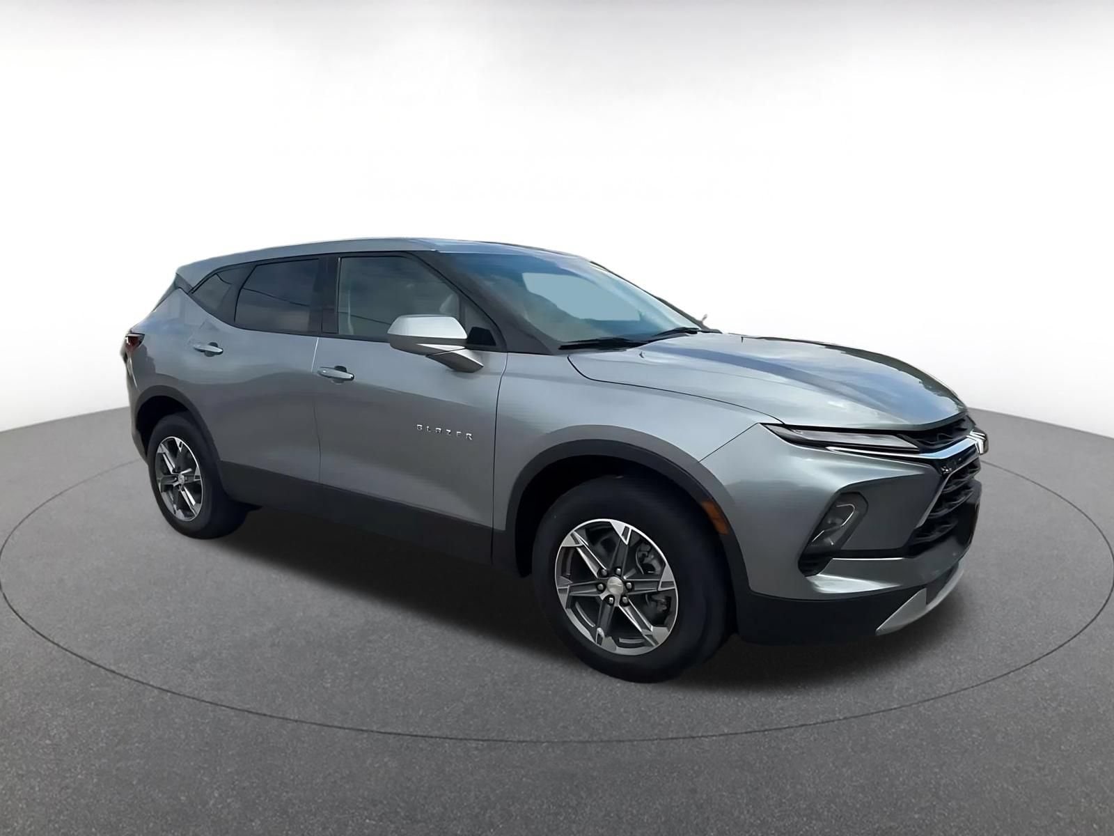 Thumbnail: 2026 Chevrolet Blazer - 2