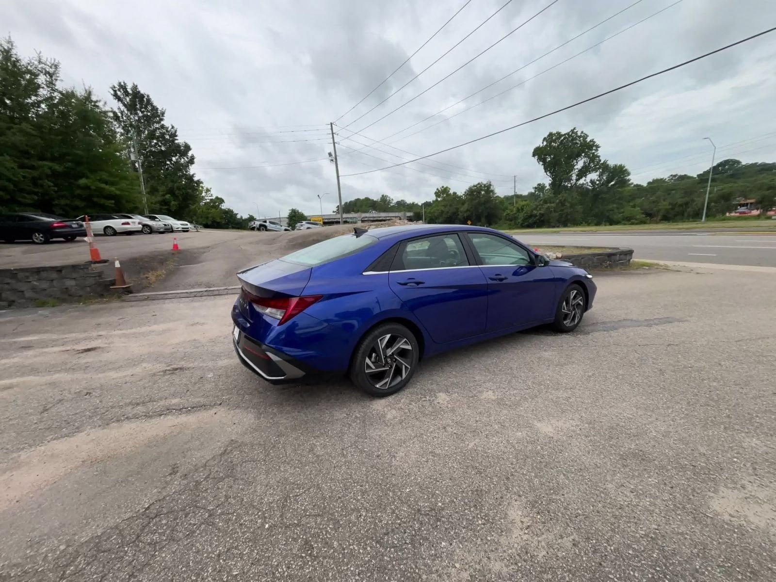 Thumbnail: 2025 Hyundai Elantra - 14