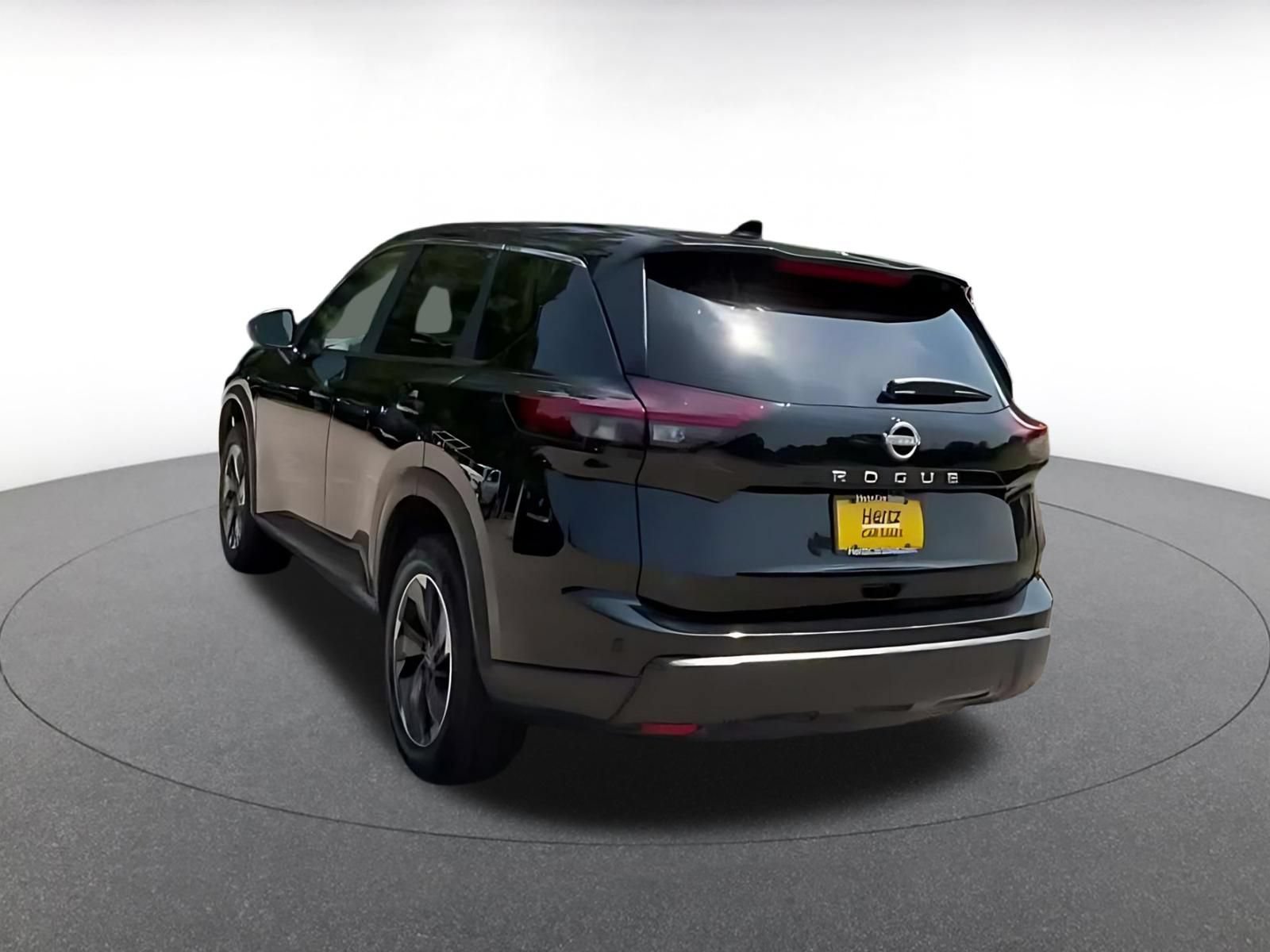 Thumbnail: 2025 Nissan Rogue - 10