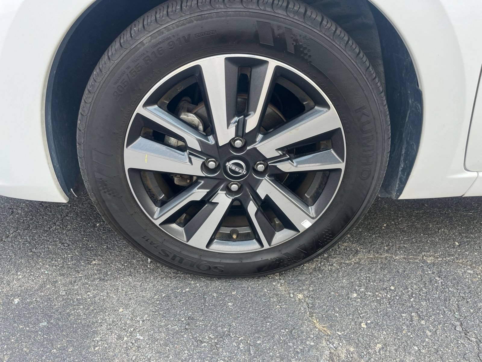 Thumbnail: 2025 Nissan Versa - 31