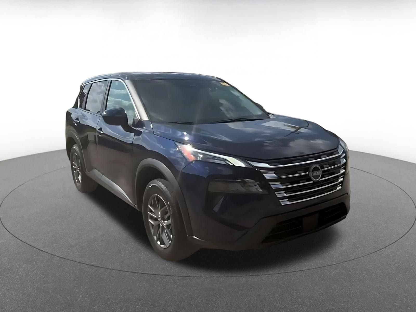 Thumbnail: 2026 Nissan Rogue - 3