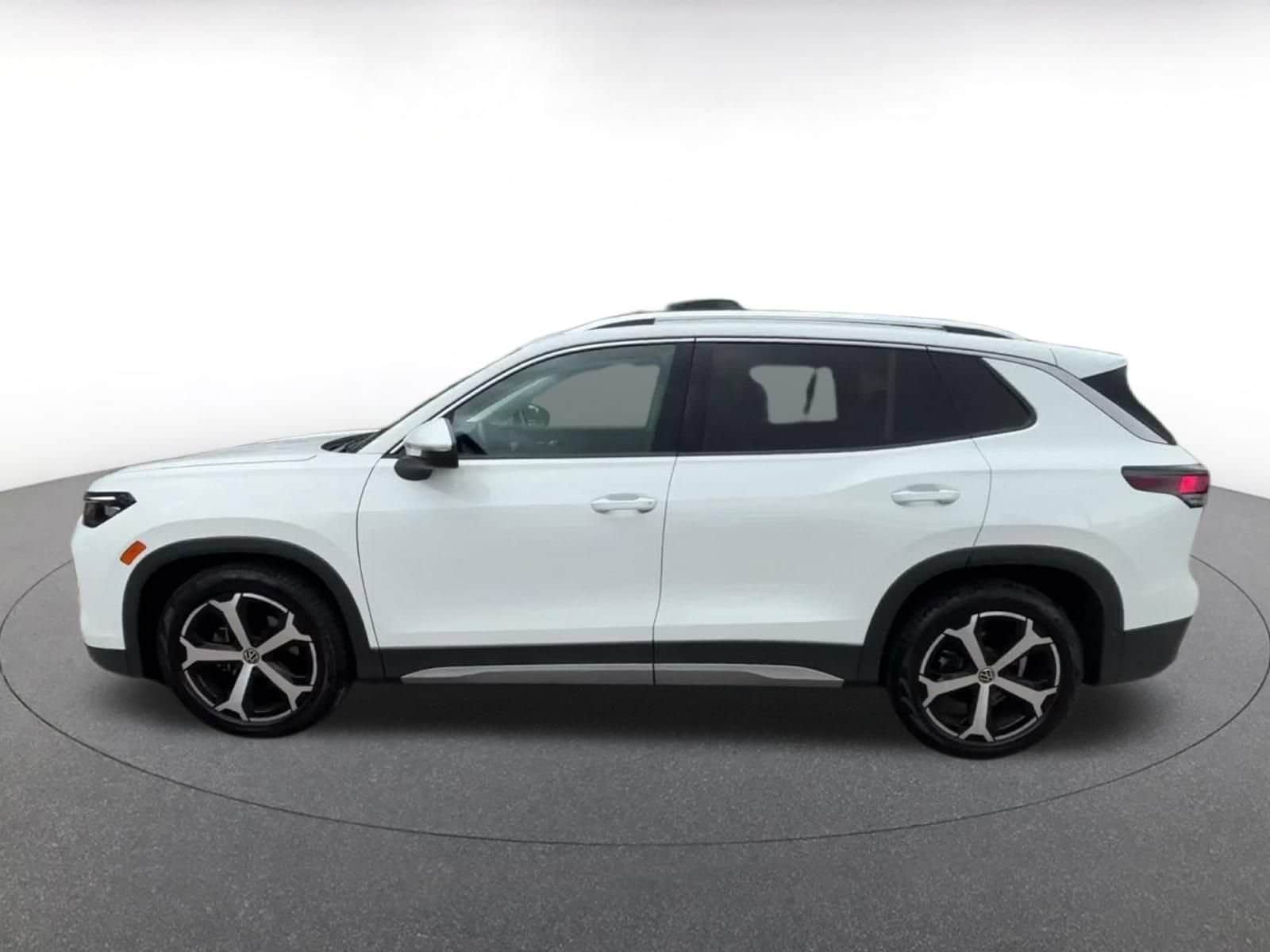 Thumbnail: 2026 Volkswagen Tiguan - 8
