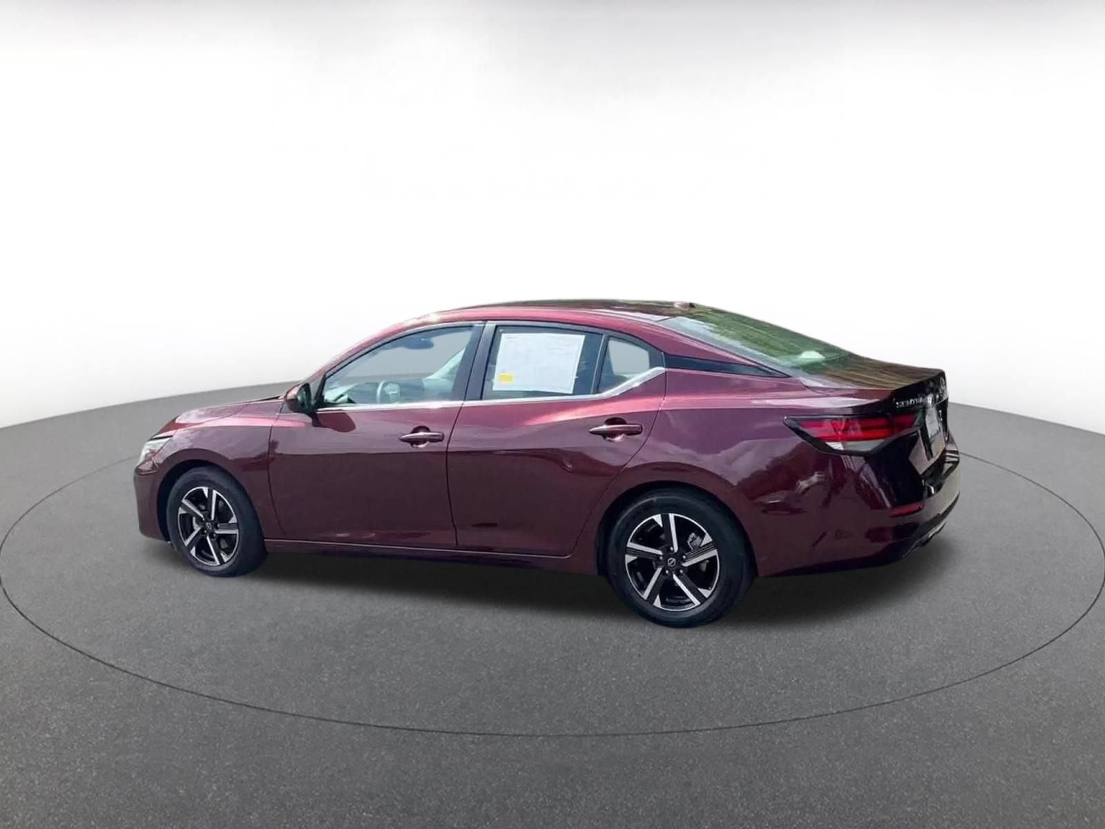 Thumbnail: 2025 Nissan Sentra - 9