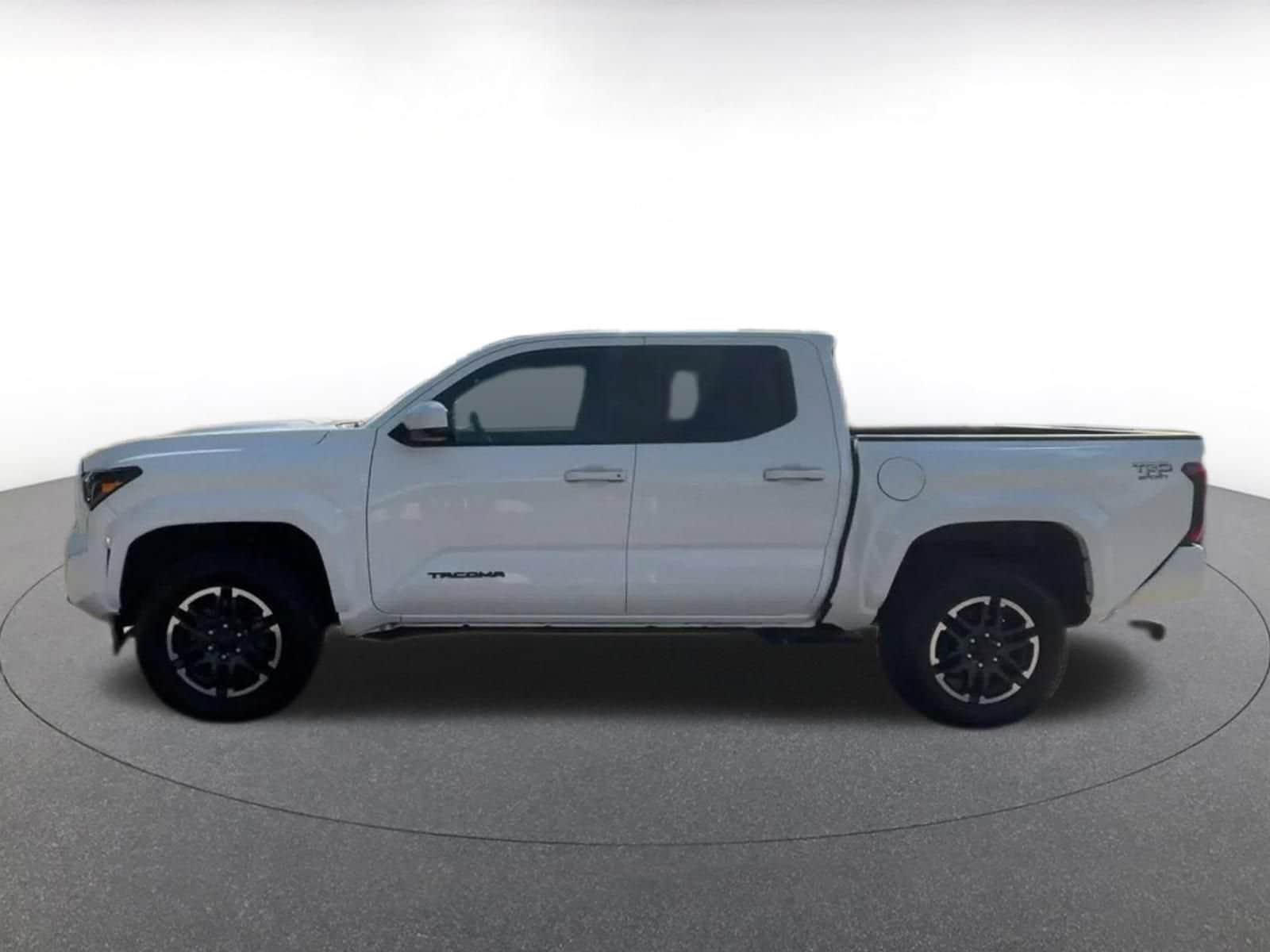 Thumbnail: 2024 Toyota Tacoma - 8