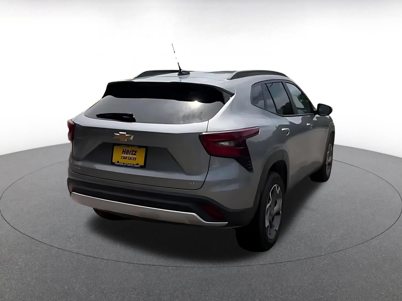 Thumbnail: 2025 Chevrolet Trax - 14