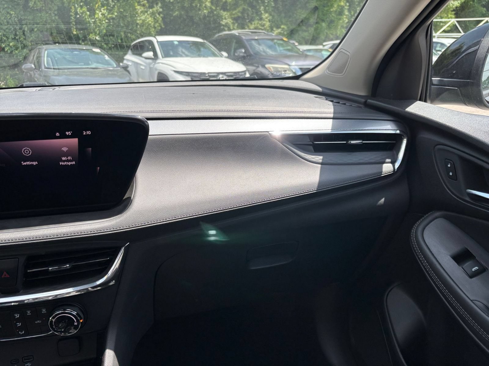 Thumbnail: 2025 Buick Encore GX - 33