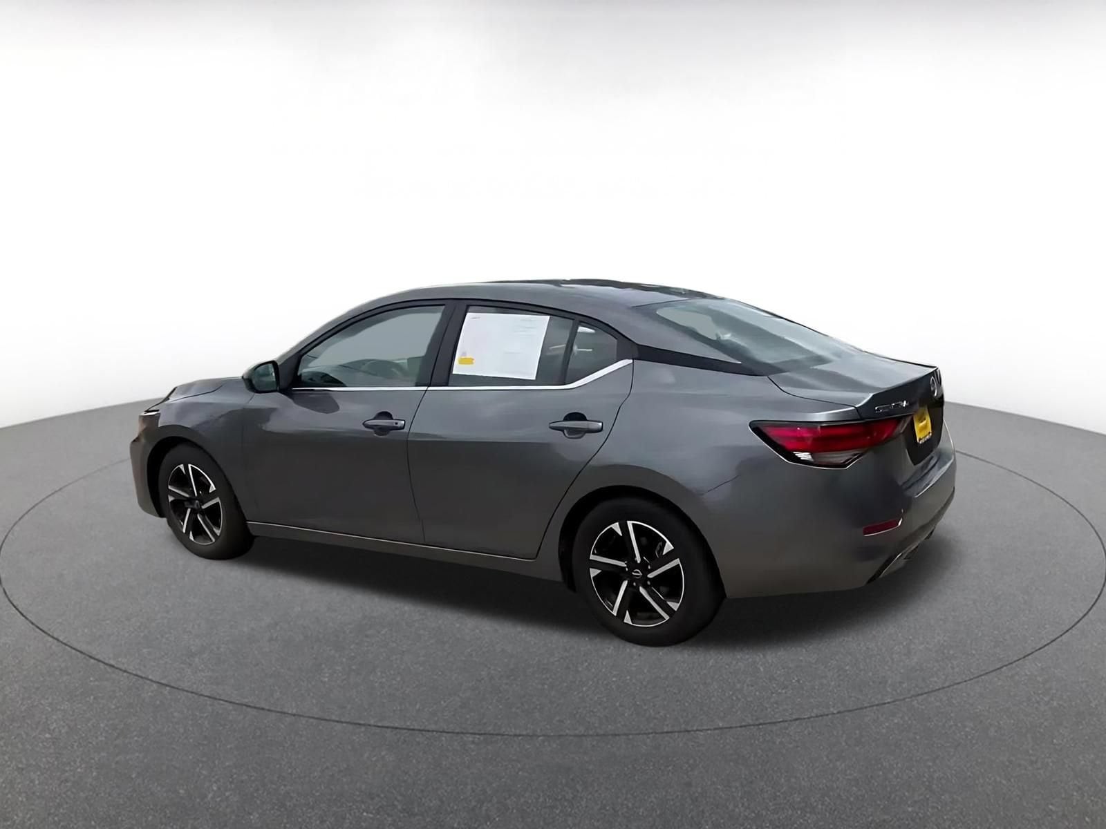 Thumbnail: 2025 Nissan Sentra - 9
