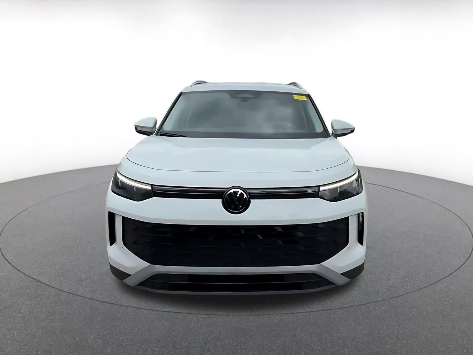 Thumbnail: 2026 Volkswagen Tiguan - 4