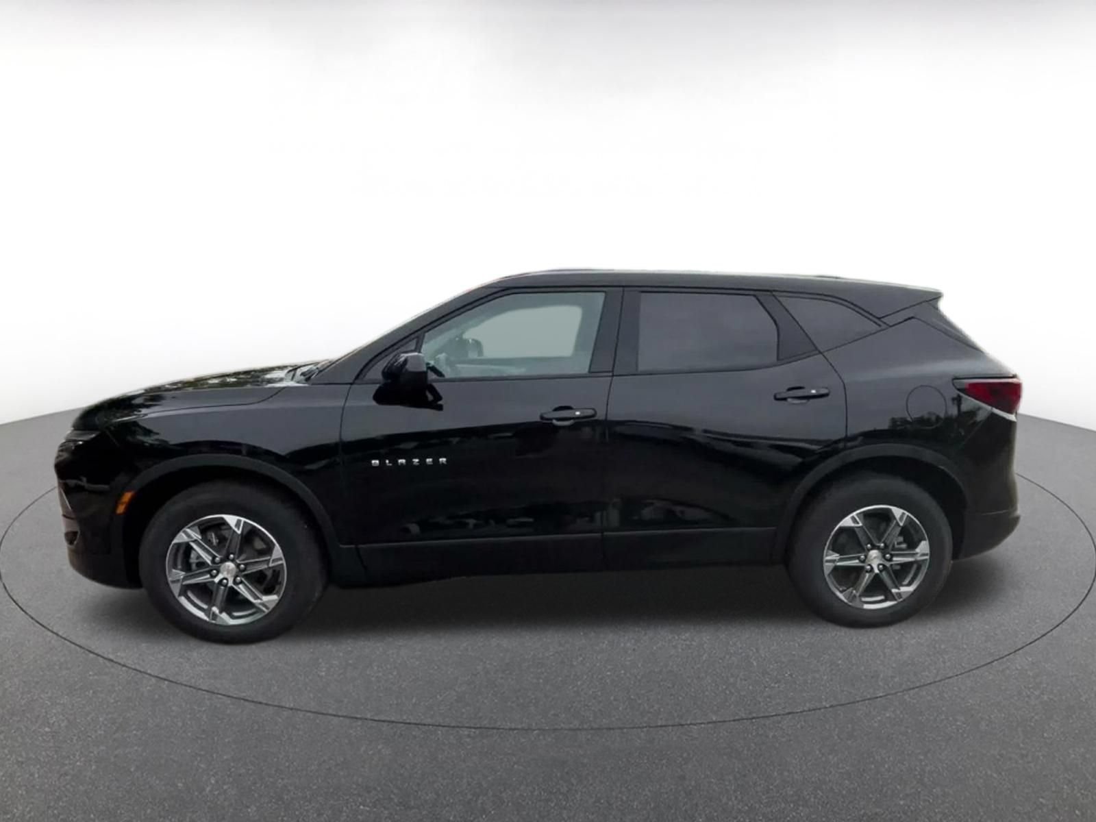 Thumbnail: 2026 Chevrolet Blazer - 8