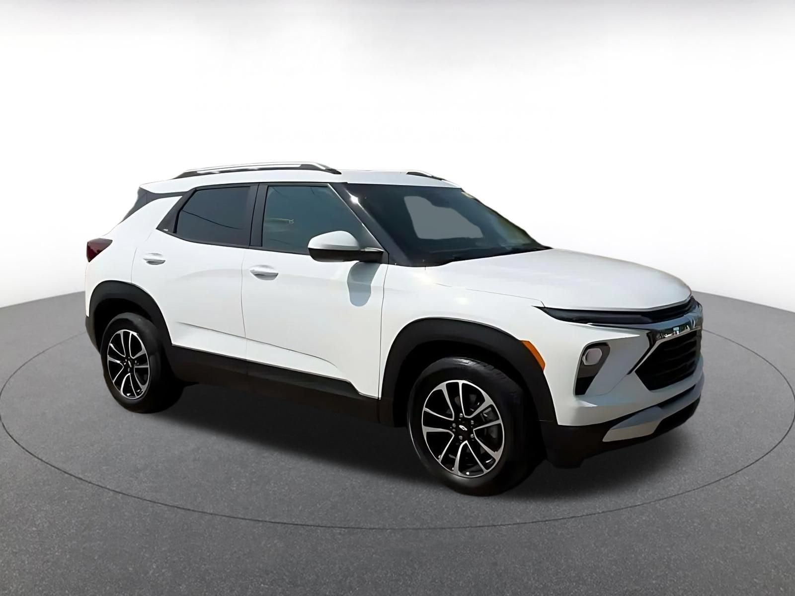 Thumbnail: 2025 Chevrolet TrailBlazer - 2