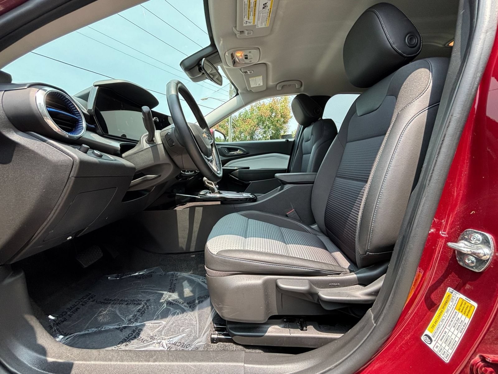 Thumbnail: 2025 Chevrolet Trax - 22