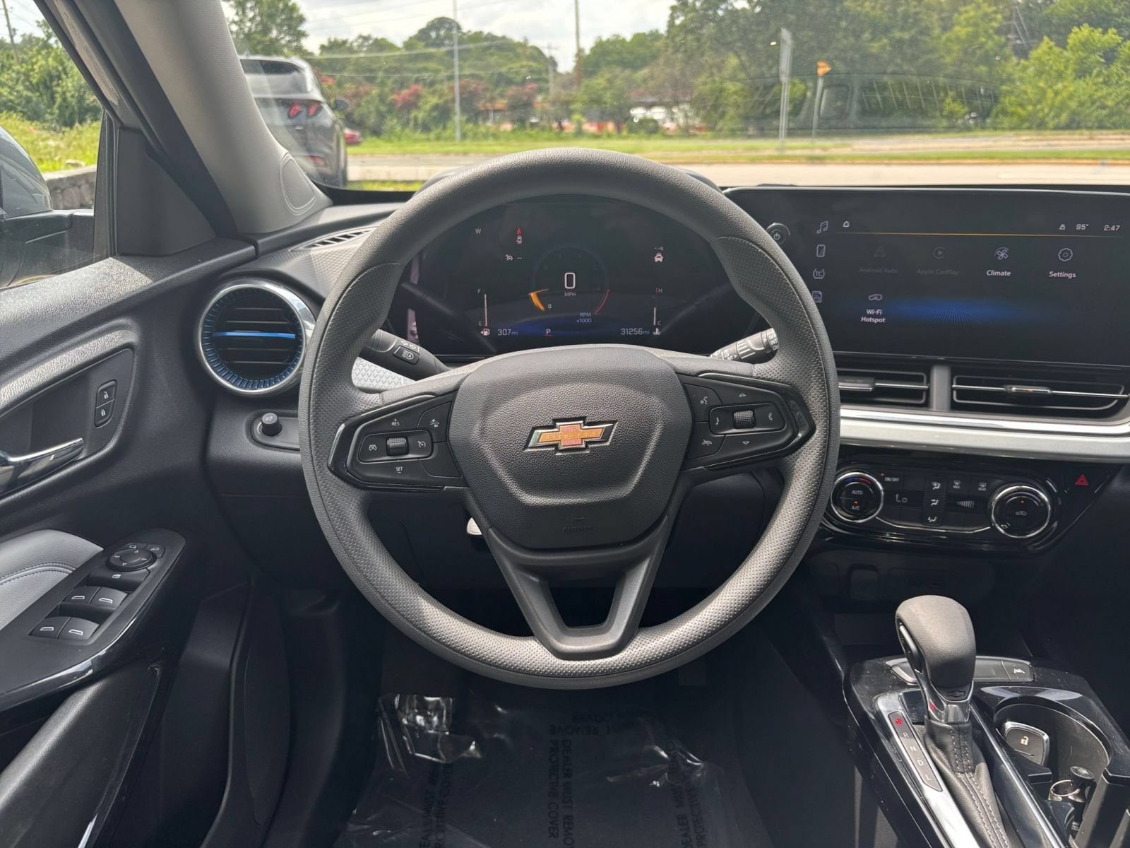 Thumbnail: 2025 Chevrolet Trax - 32