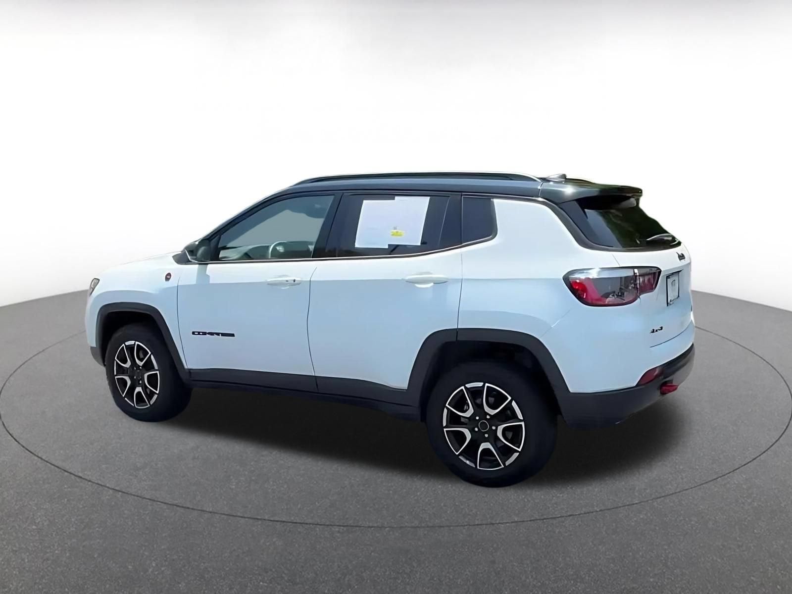 Thumbnail: 2025 Jeep Compass - 7