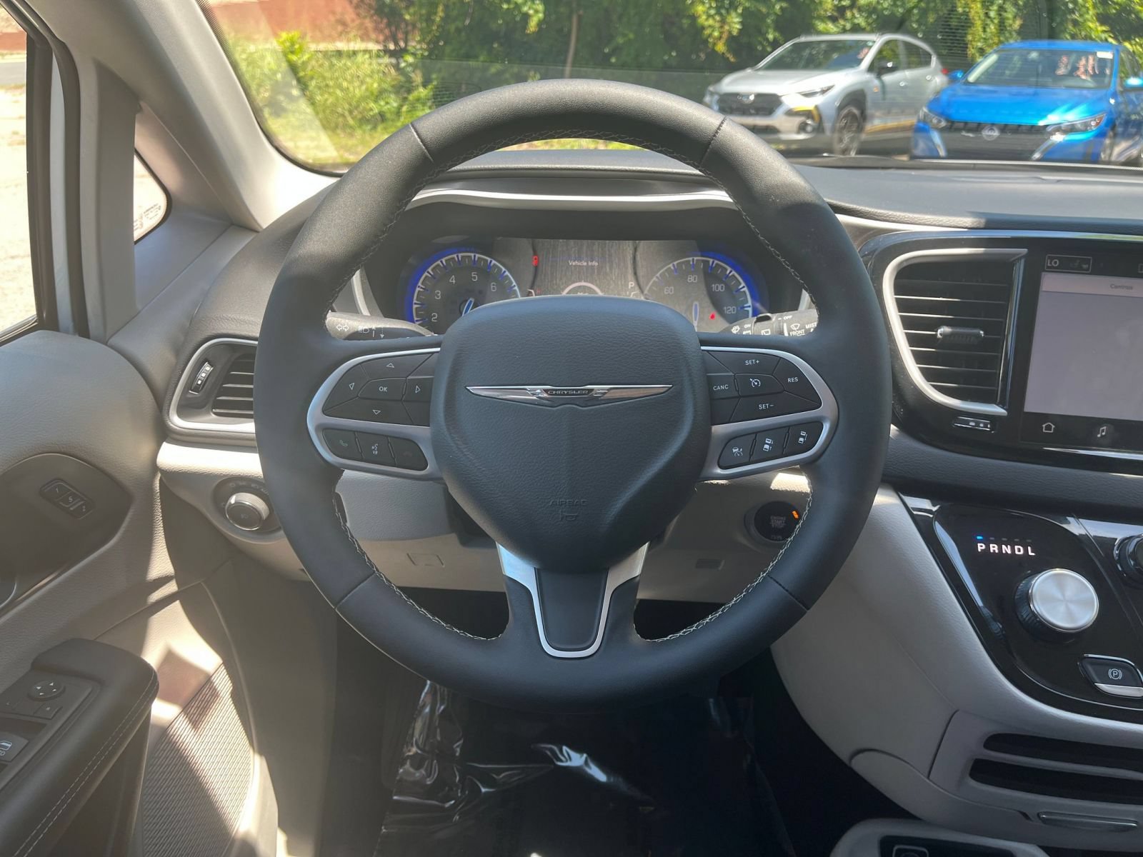 Thumbnail: 2024 Chrysler Pacifica - 35
