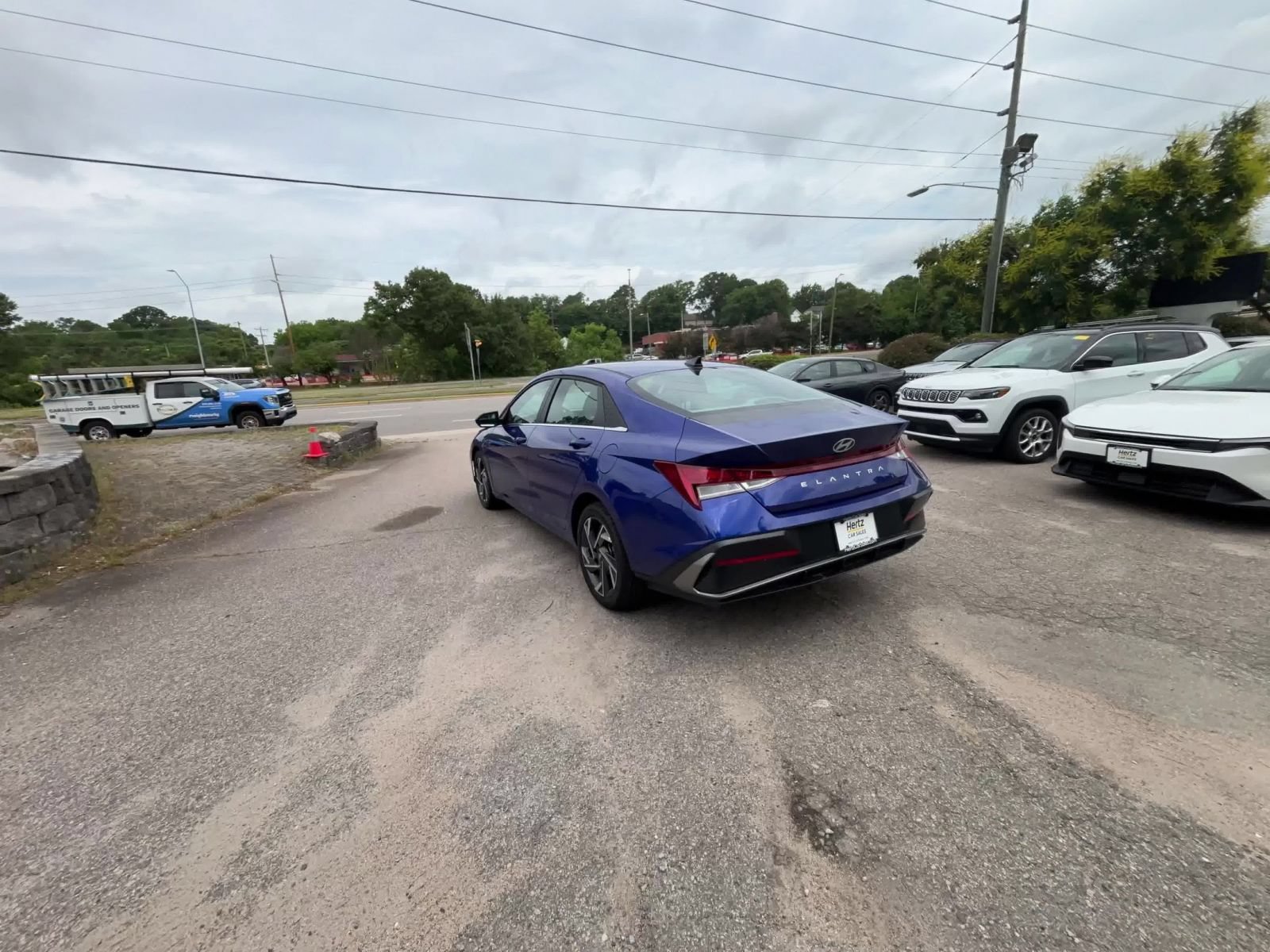 Thumbnail: 2025 Hyundai Elantra - 10