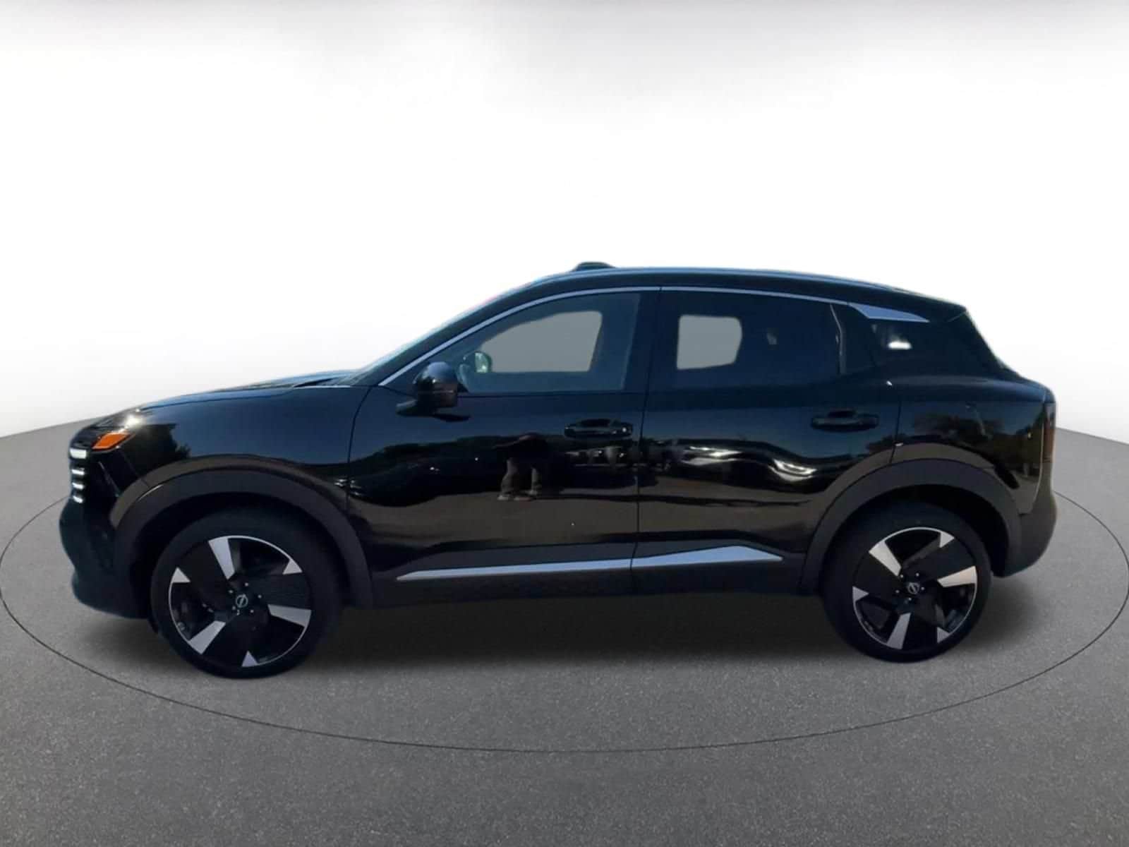 Thumbnail: 2026 Nissan Kicks - 8