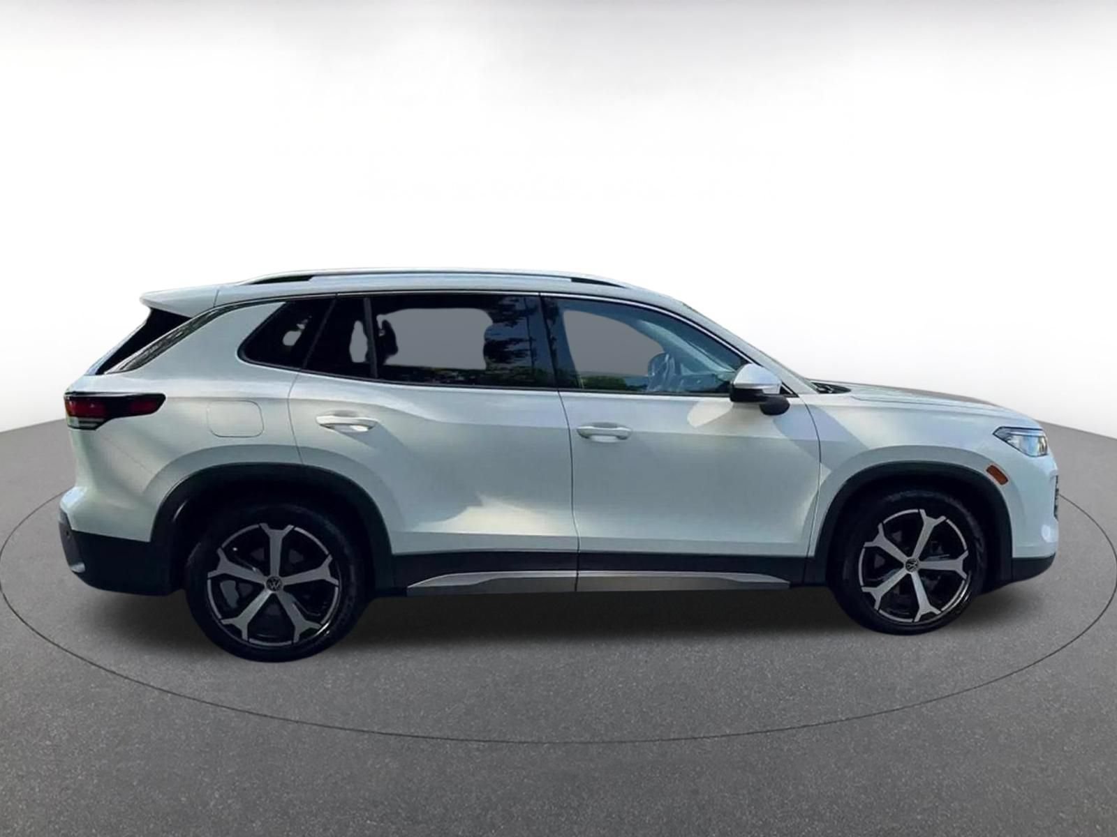 Thumbnail: 2026 Volkswagen Tiguan - 15