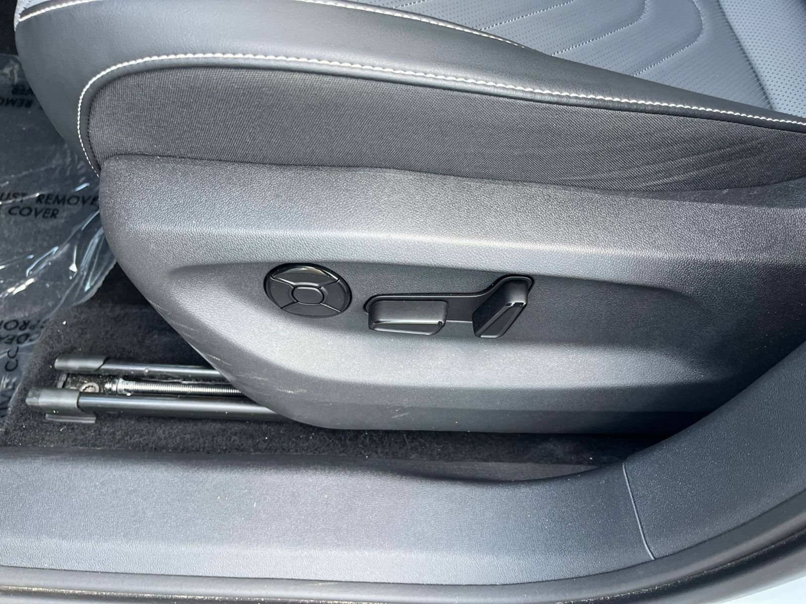 Thumbnail: 2026 Volkswagen Tiguan - 25