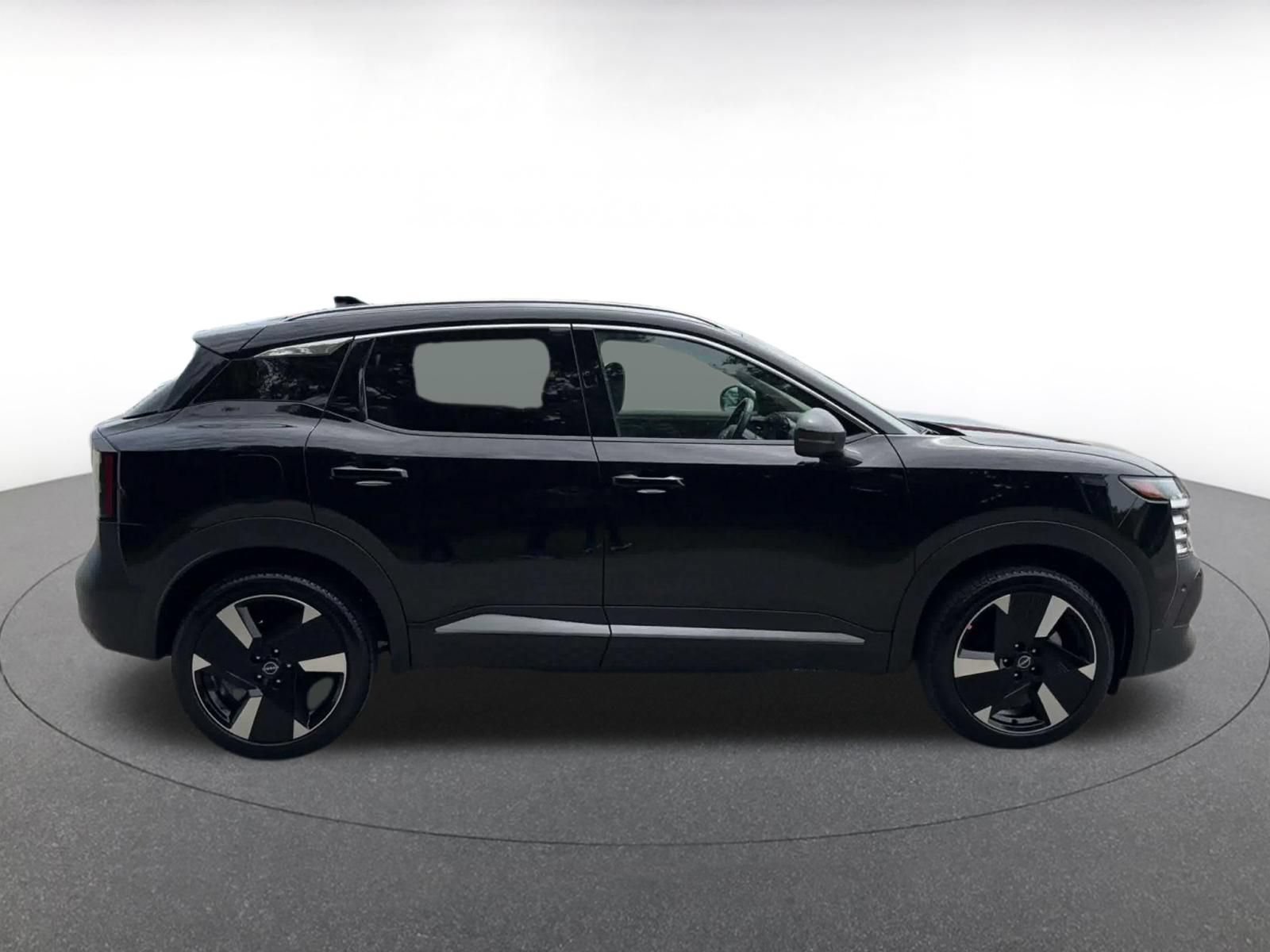 Thumbnail: 2026 Nissan Kicks - 15