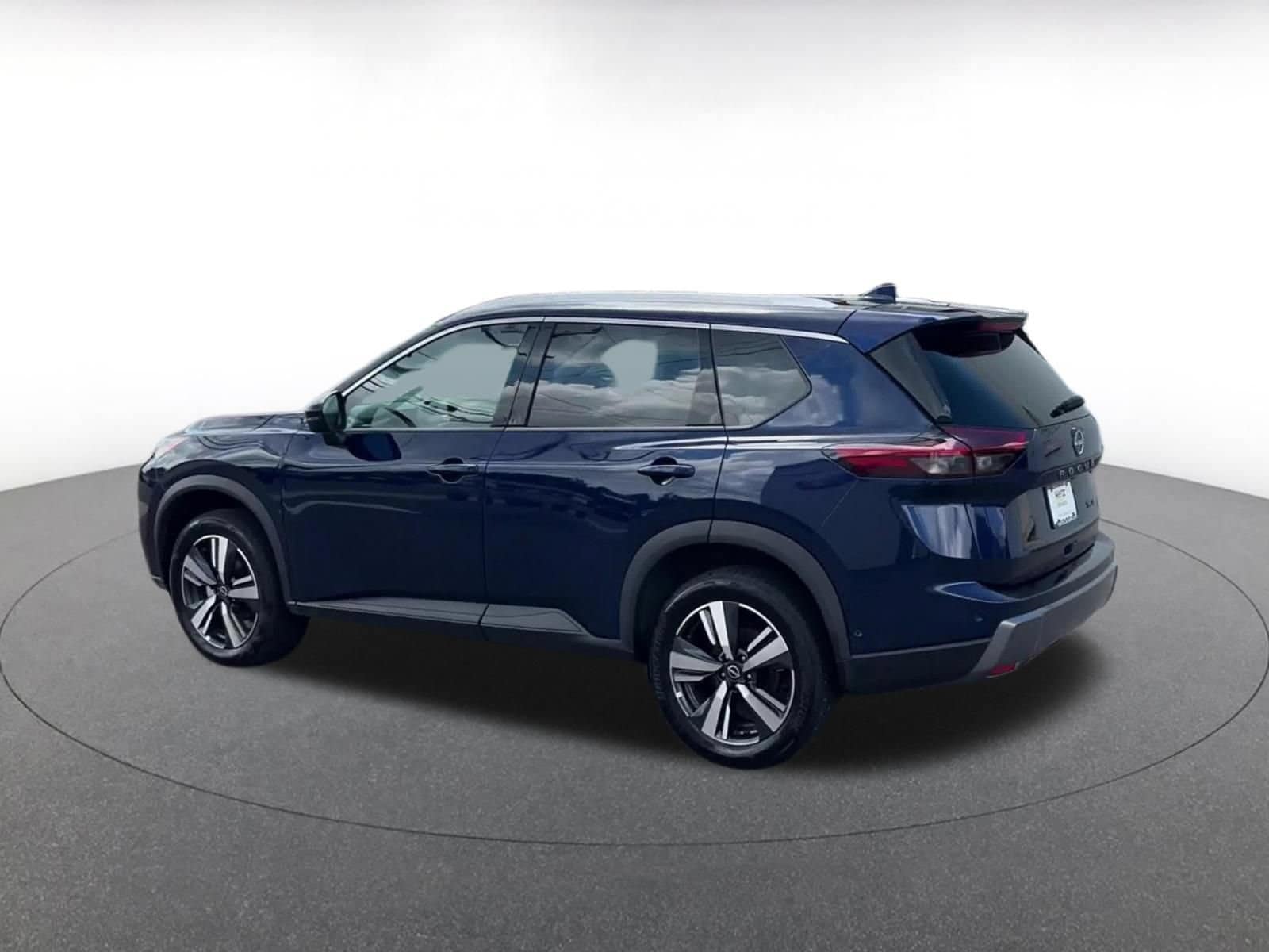 Thumbnail: 2026 Nissan Rogue - 9