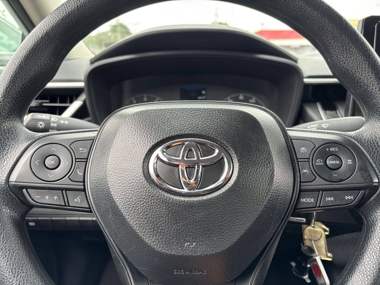 Thumbnail: 2025 Toyota Corolla - 25
