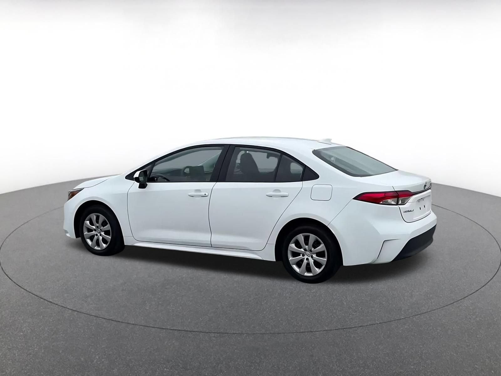 Thumbnail: 2025 Toyota Corolla - 9