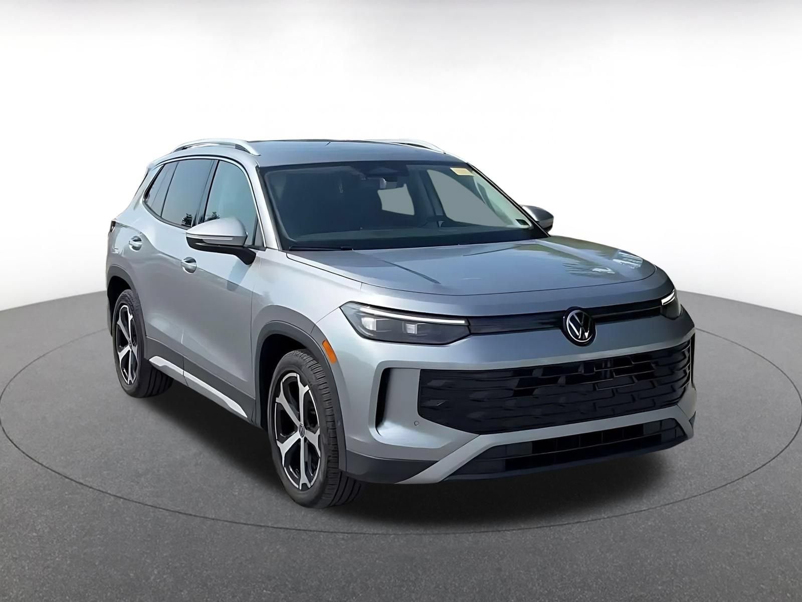 Thumbnail: 2026 Volkswagen Tiguan - 3