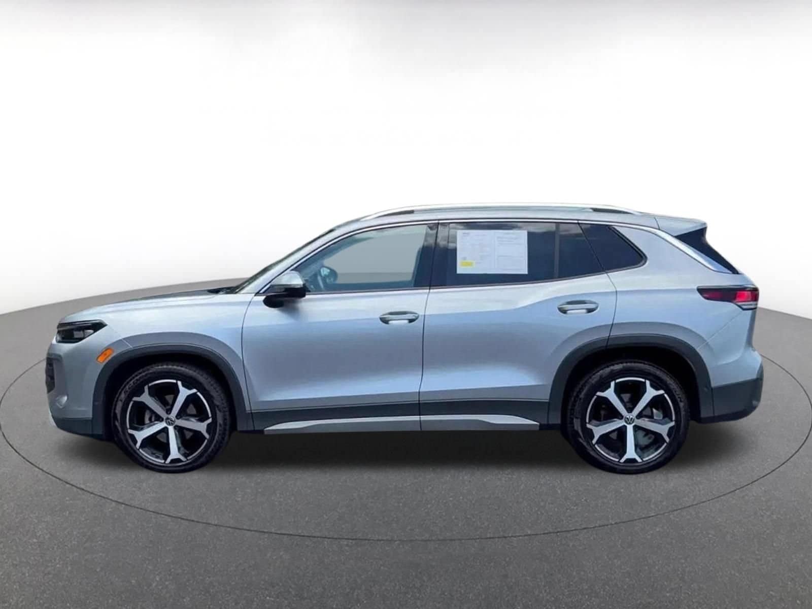 Thumbnail: 2026 Volkswagen Tiguan - 8