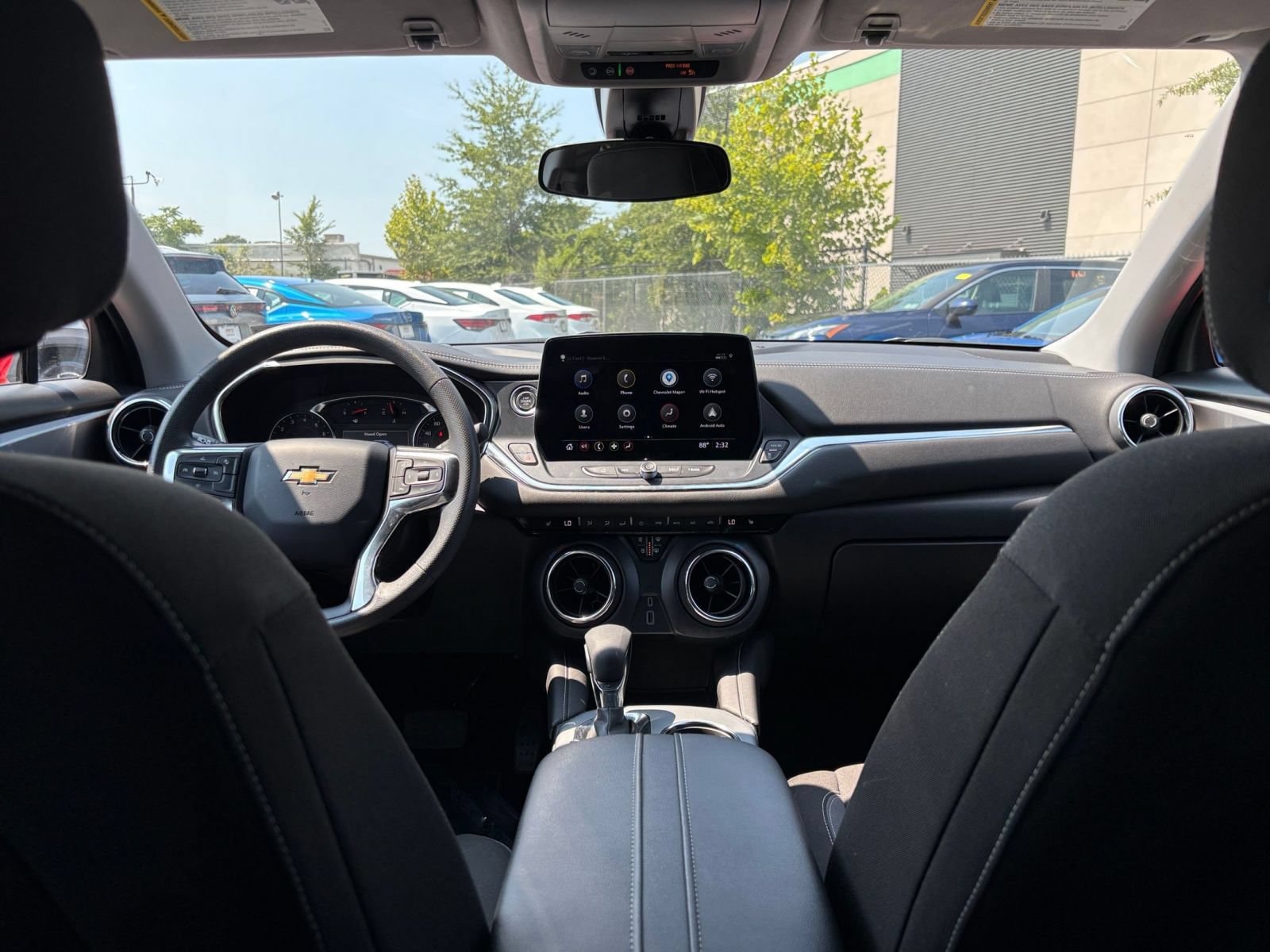 Thumbnail: 2025 Chevrolet Blazer - 33