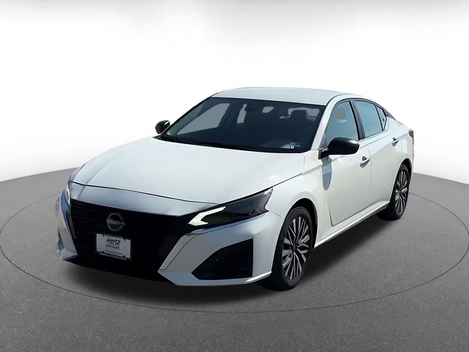 Thumbnail: 2025 Nissan Altima - 6