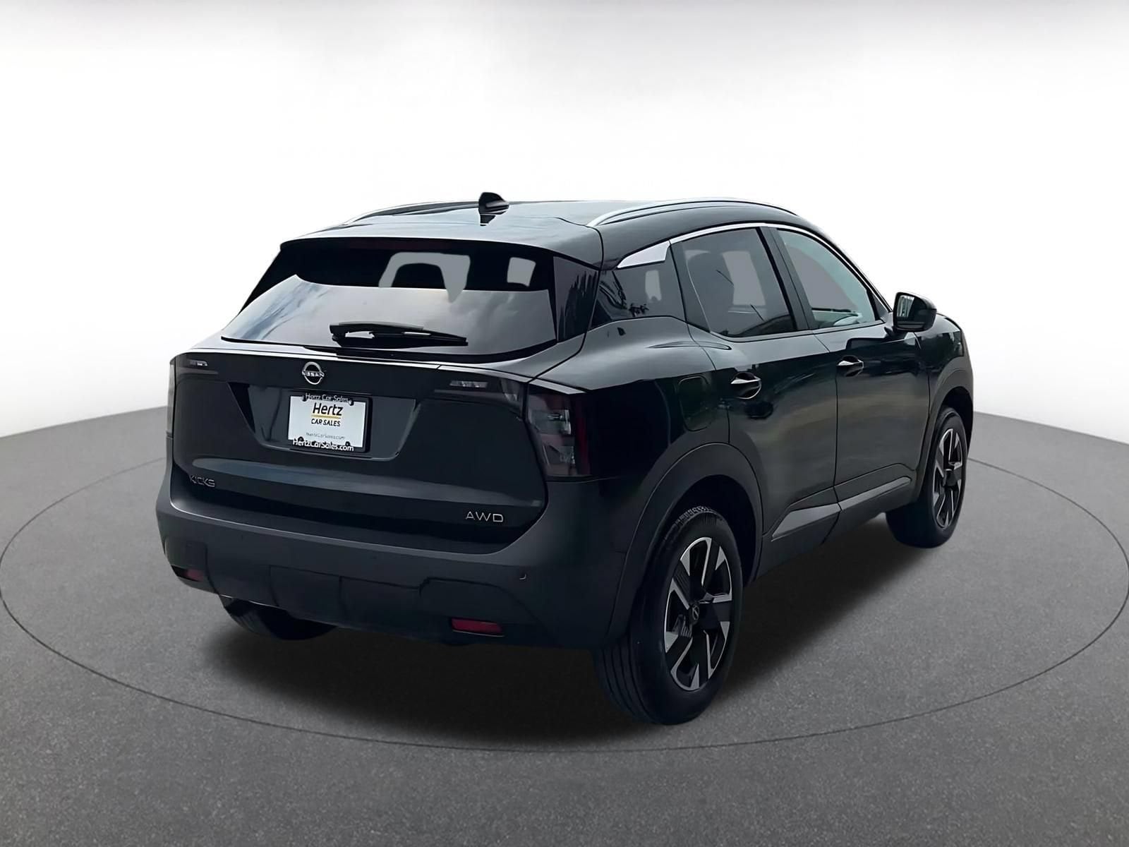 Thumbnail: 2026 Nissan Kicks - 13