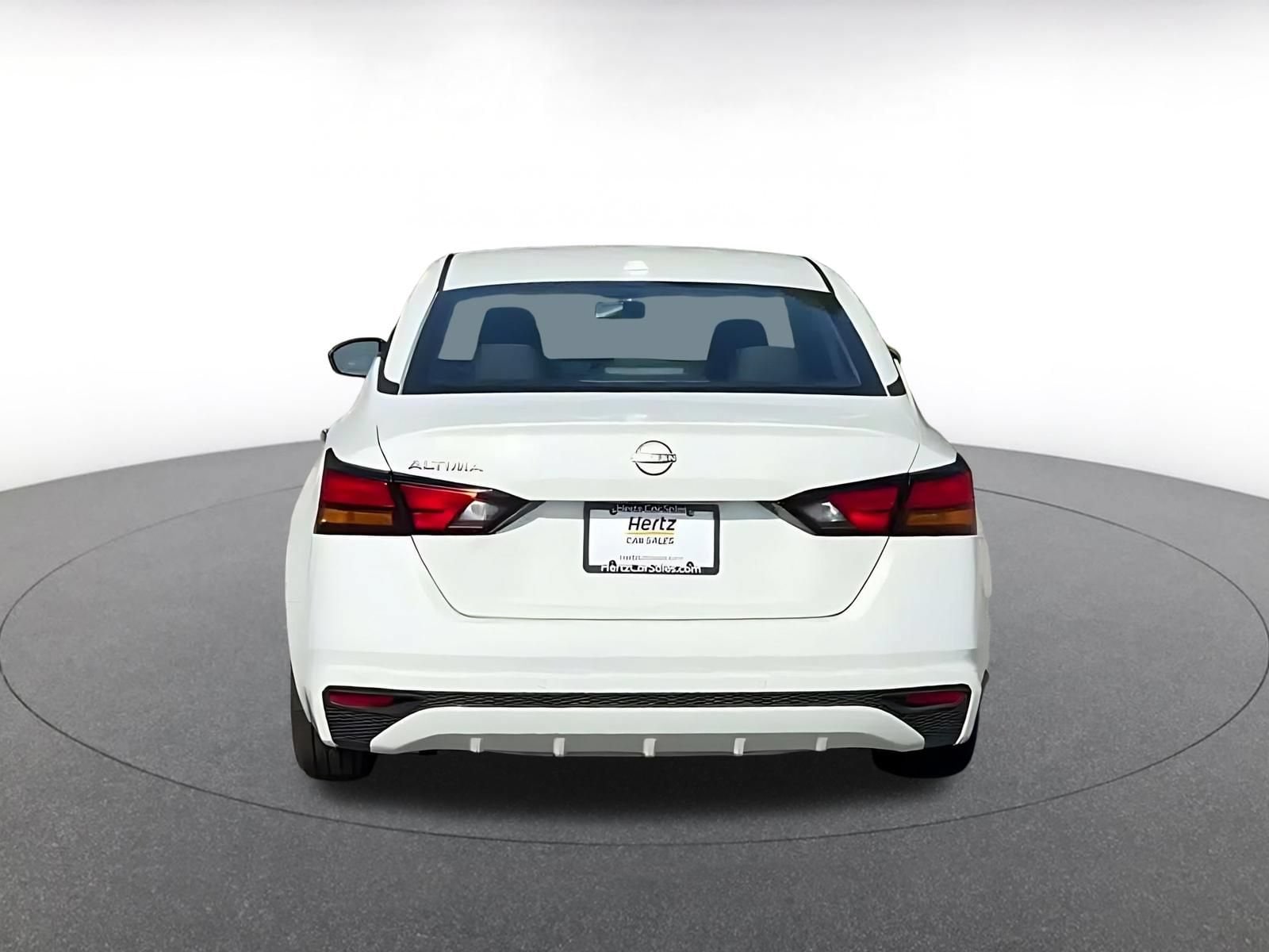 Thumbnail: 2025 Nissan Altima - 12