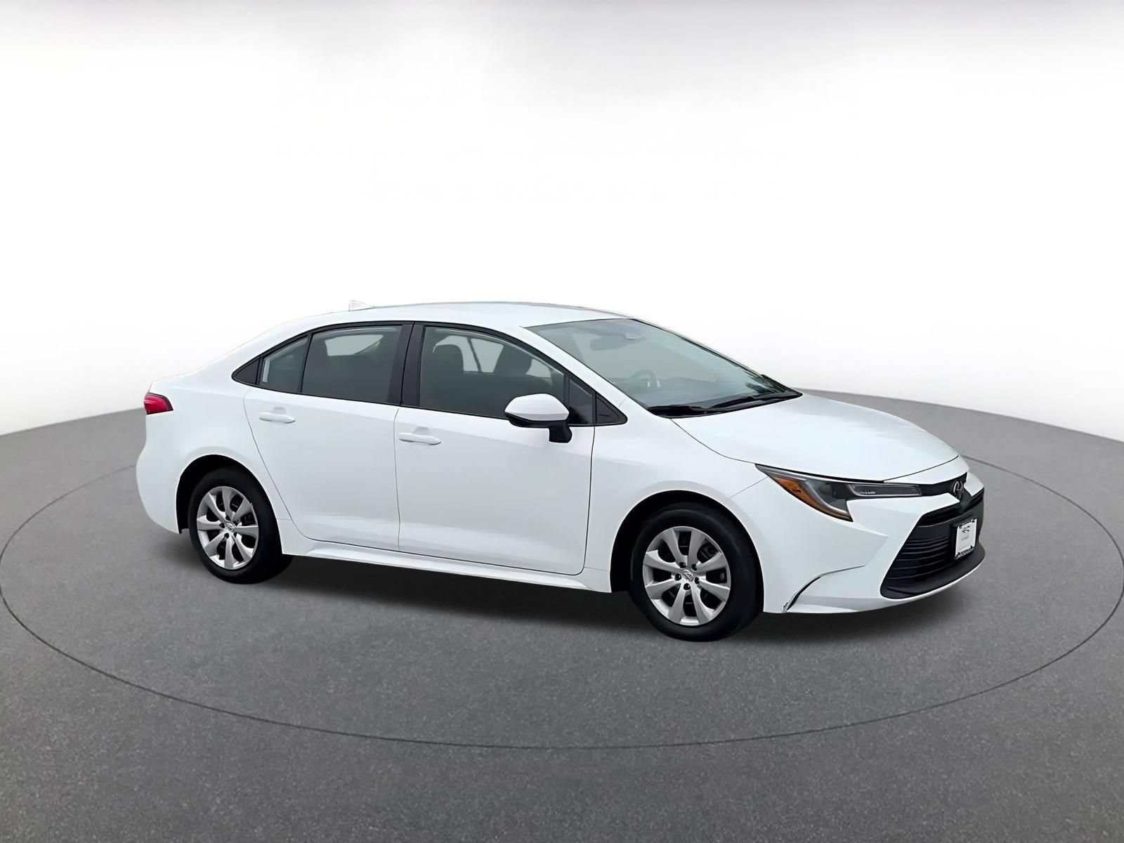 Thumbnail: 2025 Toyota Corolla - 2
