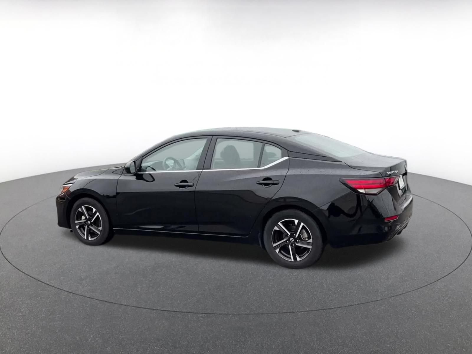 Thumbnail: 2025 Nissan Sentra - 9