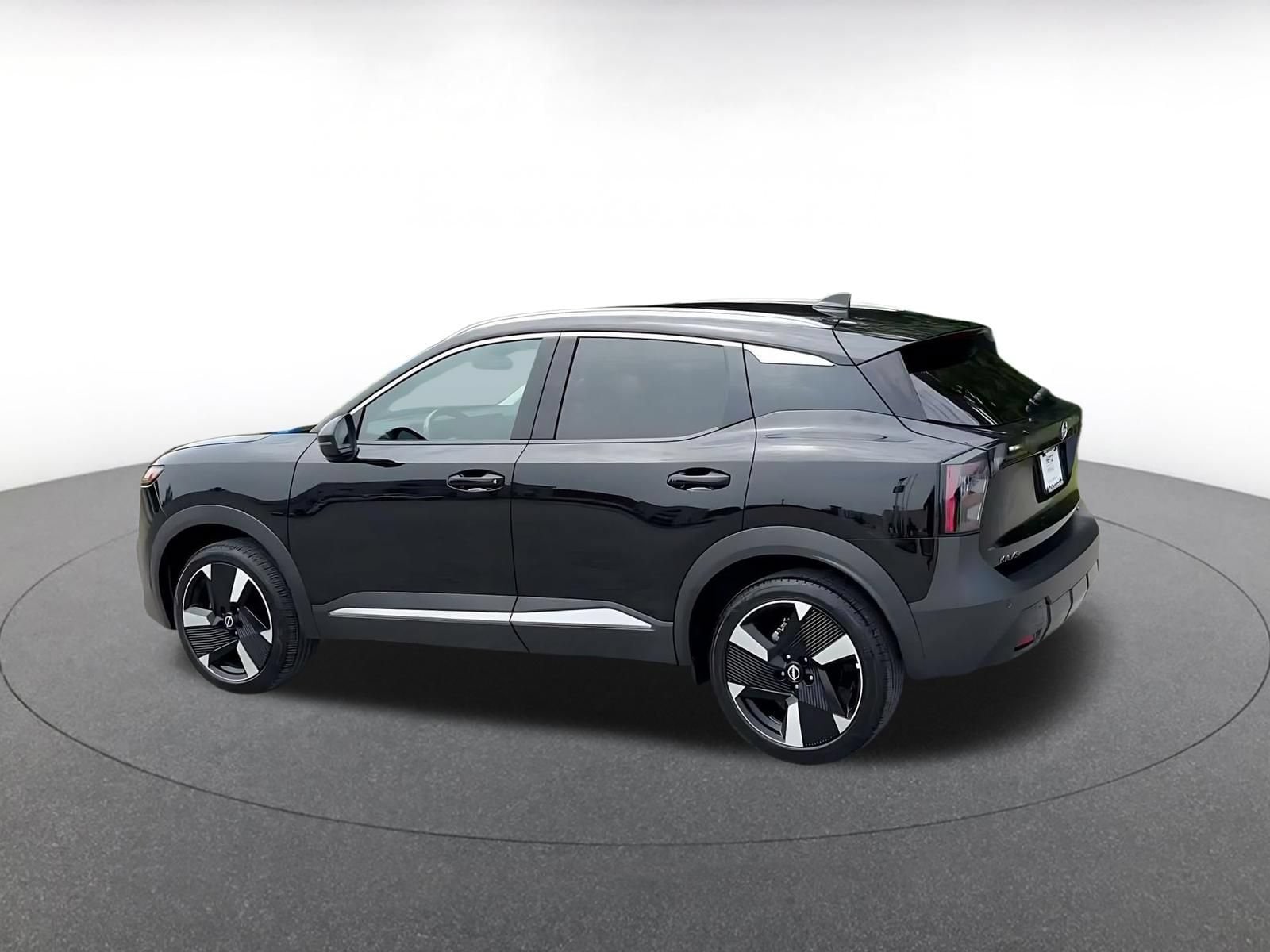 Thumbnail: 2026 Nissan Kicks - 9