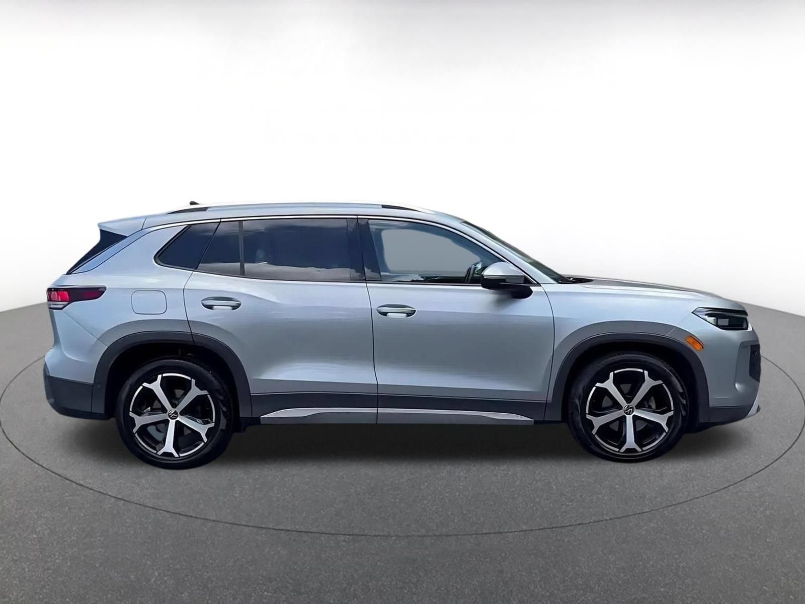 Thumbnail: 2026 Volkswagen Tiguan - 15