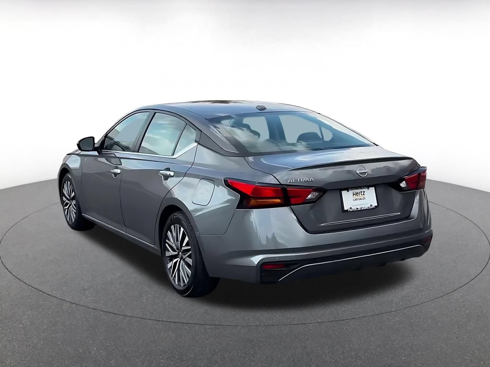 Thumbnail: 2025 Nissan Altima - 10