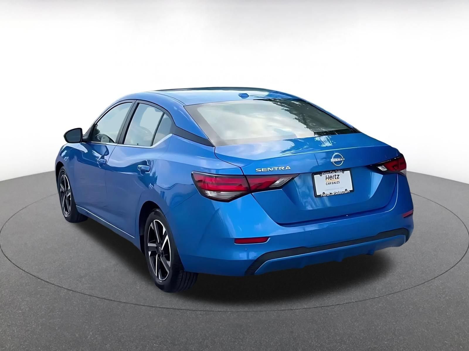 Thumbnail: 2025 Nissan Sentra - 10