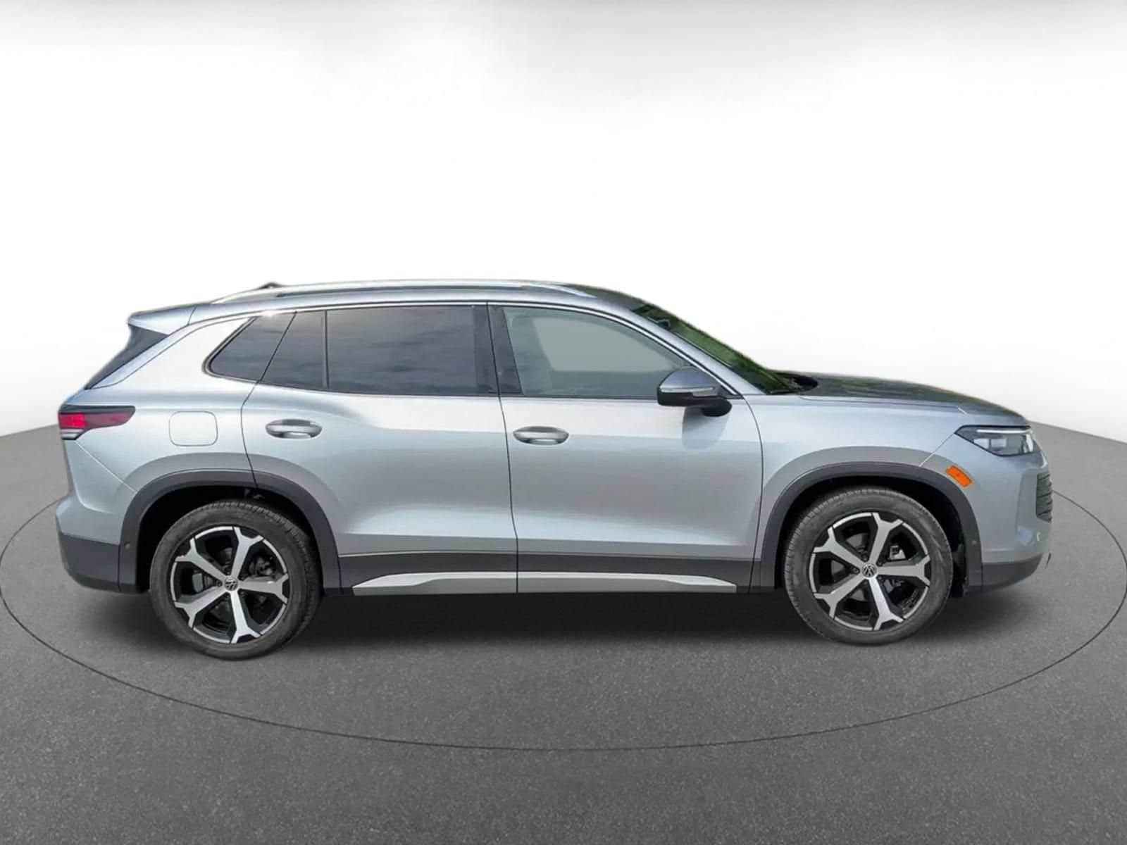 Thumbnail: 2026 Volkswagen Tiguan - 15