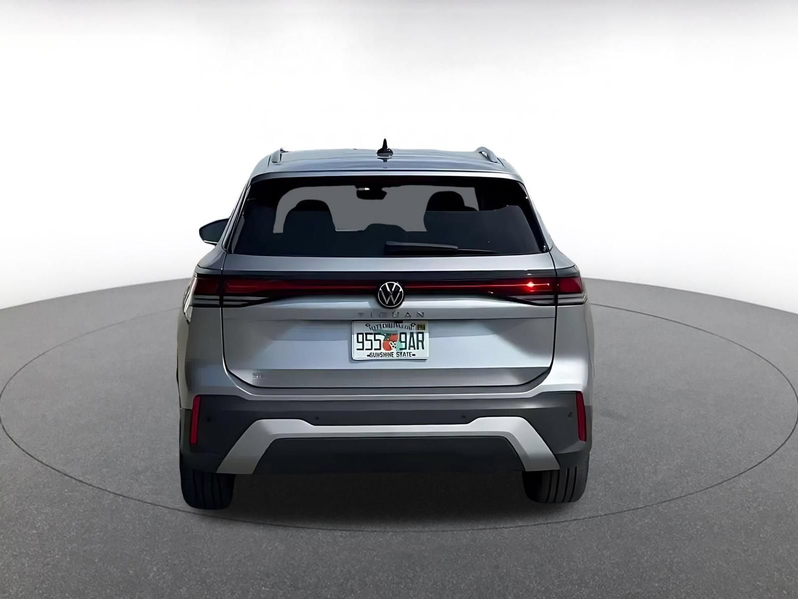 Thumbnail: 2026 Volkswagen Tiguan - 12