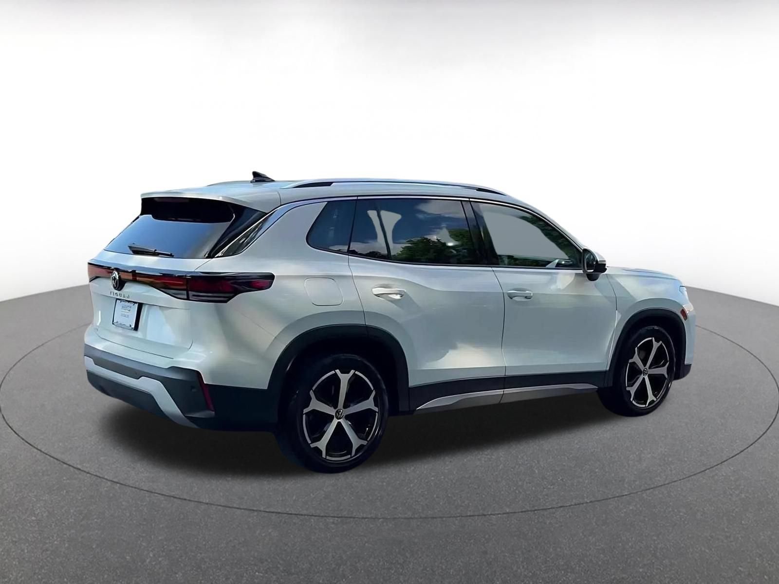 Thumbnail: 2026 Volkswagen Tiguan - 14