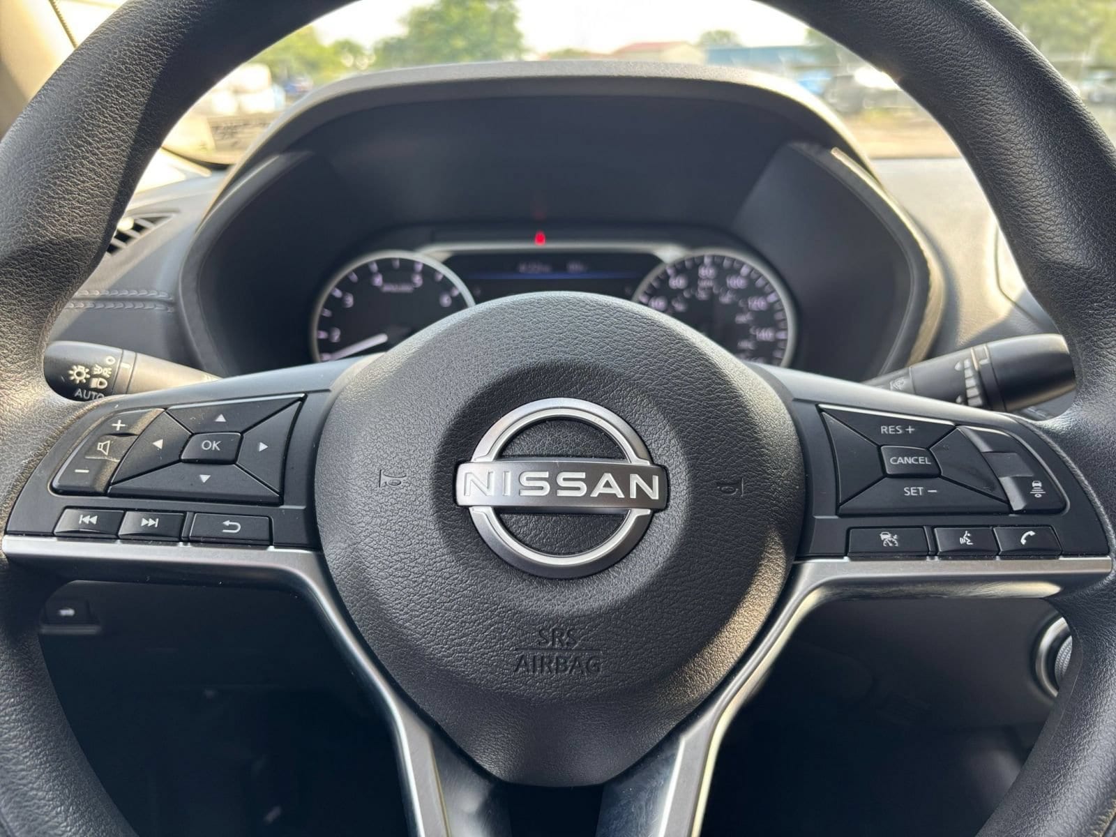 Thumbnail: 2025 Nissan Sentra - 25