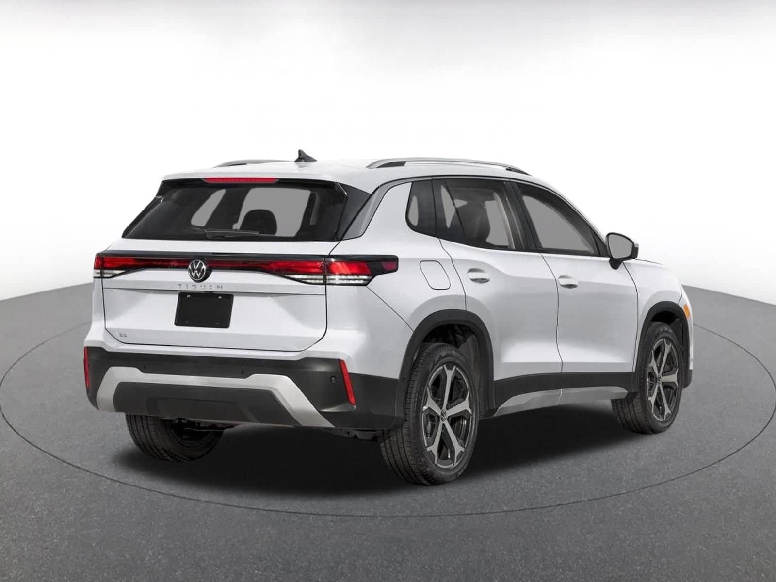Thumbnail: 2026 Volkswagen Tiguan - 3