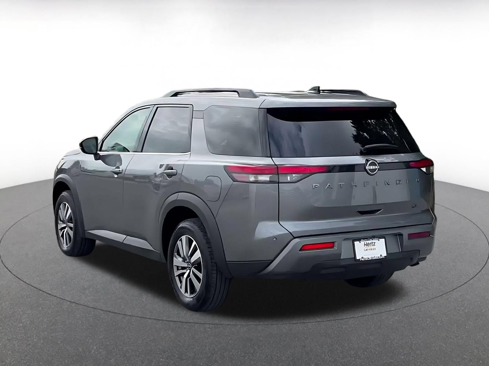Thumbnail: 2026 Nissan Pathfinder - 10